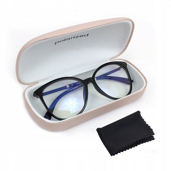 Štýlové okuliare s antireflexnými sklami na PC